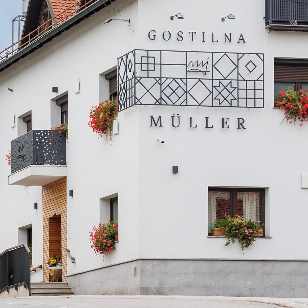 Gostilna Mueller Hotell Črnomelj Exteriör bild